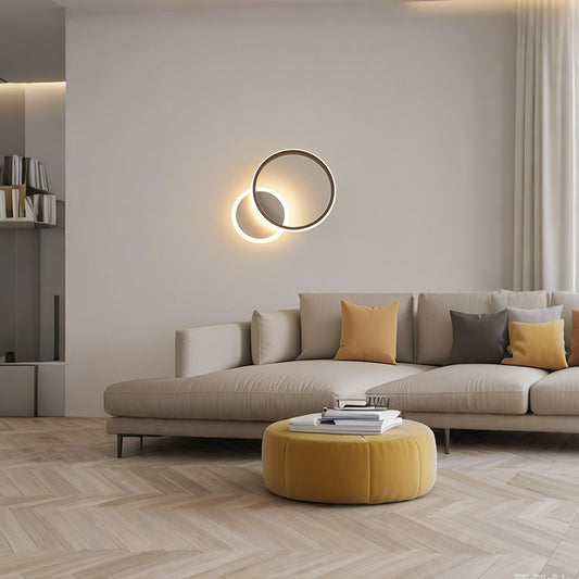Podwójna lampa ścienna pierścieniowa – elegancja w każdym detalu